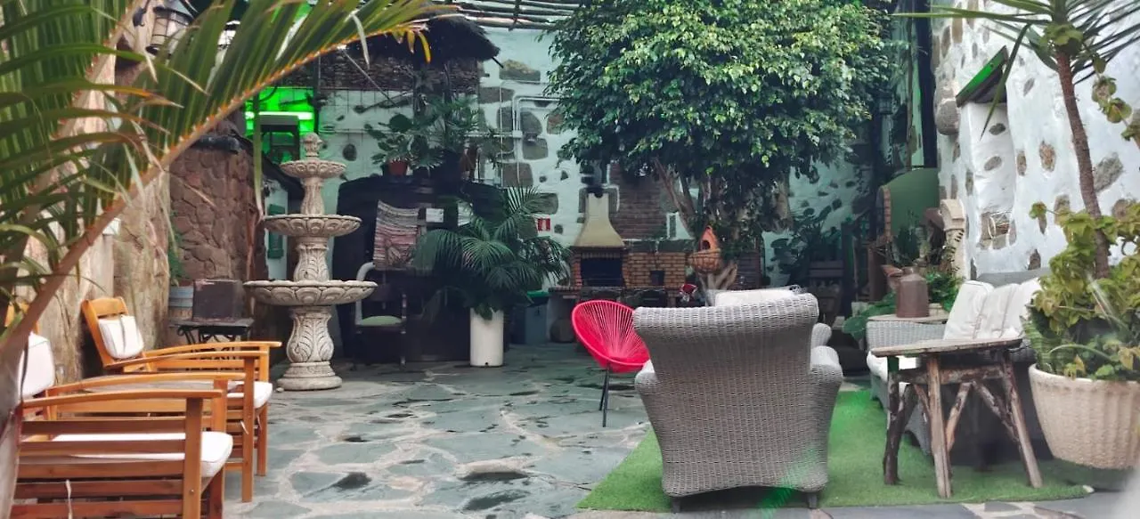 La Piedra Viva Agueimes , Siete Hermanos Gasthuis Agüimes